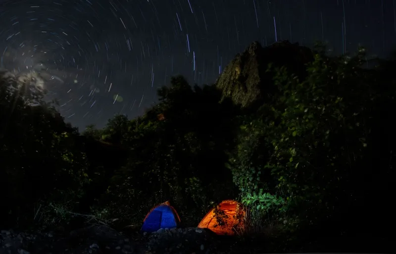 La tienda de campaña en el Camino de Santiago: dónde acampar, qué llevar y por qué algunos peregrinos no cambiarían esta experiencia por ningún albergue