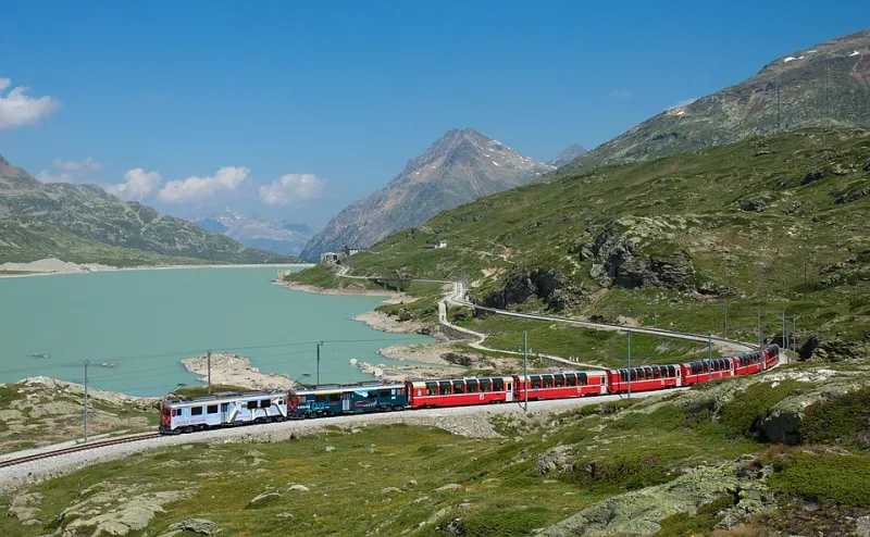 Los cien últimos kilómetros: itinerarios prácticos desde Sarria, Tui, O Cebreiro y Ferrol